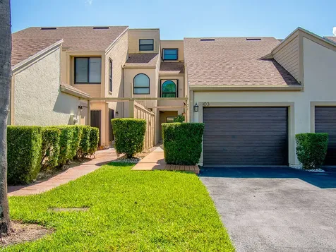 1102 Se Mitchell Avenue Port Saint Lucie FL 34952