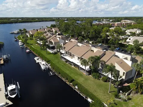 1102 Se Mitchell Avenue Port Saint Lucie FL 34952