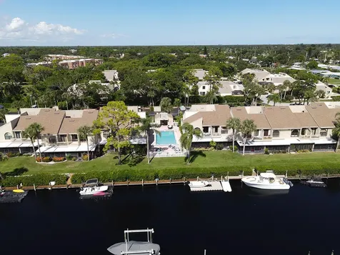 1102 Se Mitchell Avenue Port Saint Lucie FL 34952
