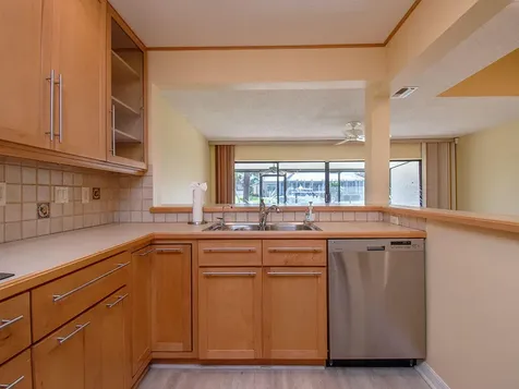 1102 Se Mitchell Avenue Port Saint Lucie FL 34952