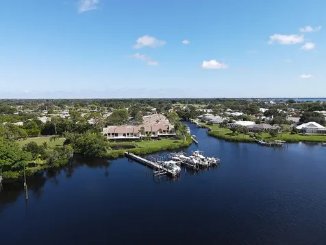 1102 Se Mitchell Avenue Port Saint Lucie FL 34952