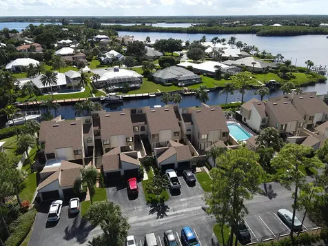 1102 Se Mitchell Avenue Port Saint Lucie FL 34952