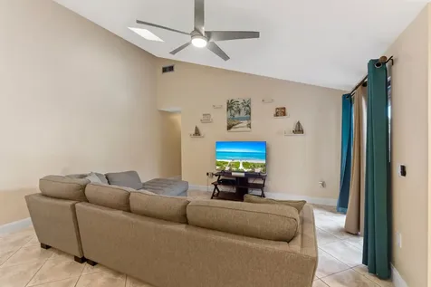 9927 Boca Gardens Trail Boca Raton FL 33496