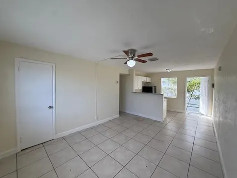 1913 Division Avenue West Palm Beach FL 33407