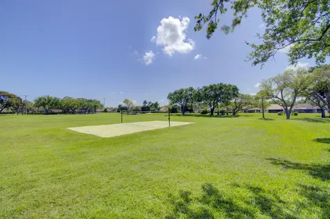 2409 24th Way West Palm Beach FL 33407