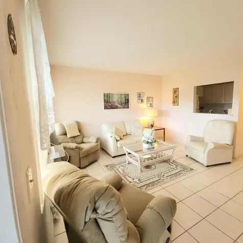 164 Sheffield G West Palm Beach FL 33417