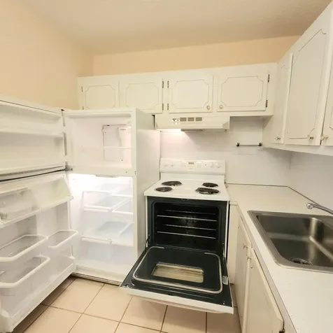 164 Sheffield G West Palm Beach FL 33417