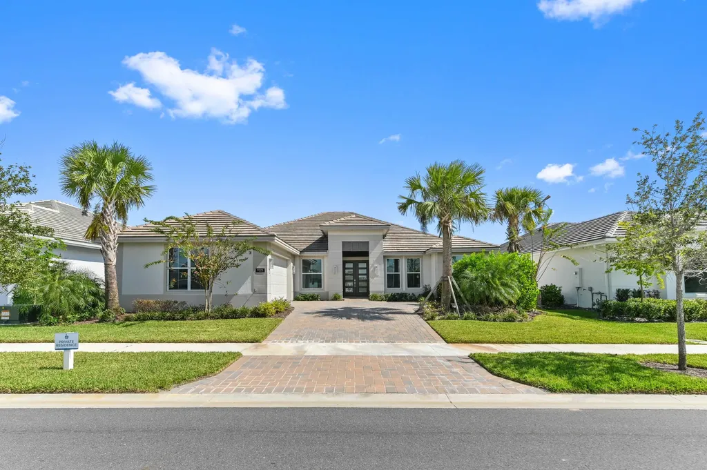 9323 Sw Pinnacle Place Port Saint Lucie FL 34987