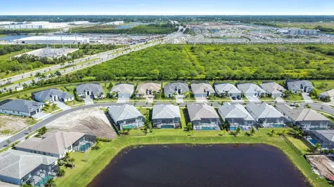9323 Sw Pinnacle Place Port Saint Lucie FL 34987