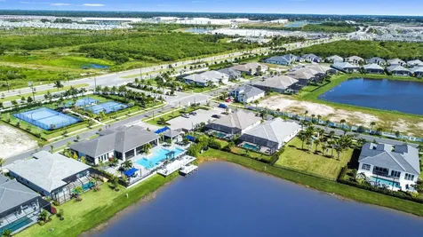 9323 Sw Pinnacle Place Port Saint Lucie FL 34987