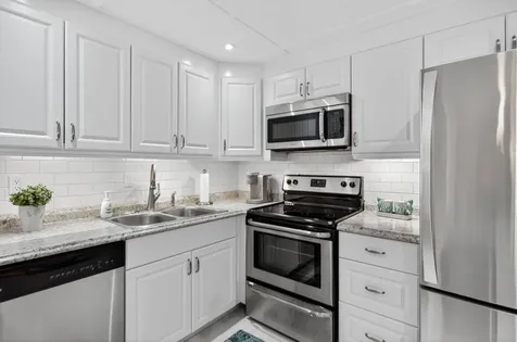 130 Cypress Club Drive Pompano Beach FL 33060