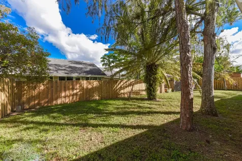 916 Daffodil Drive Wellington FL 33414
