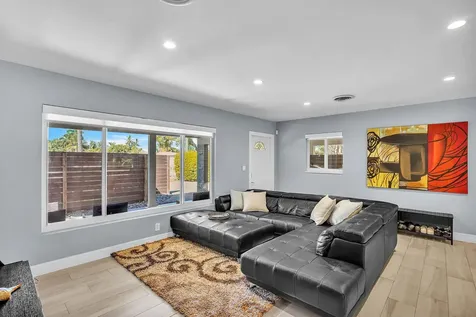 3098 Ne 5th Avenue Boca Raton FL 33431