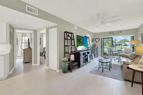 2069 Ne Collins Circle Jensen Beach FL 34957