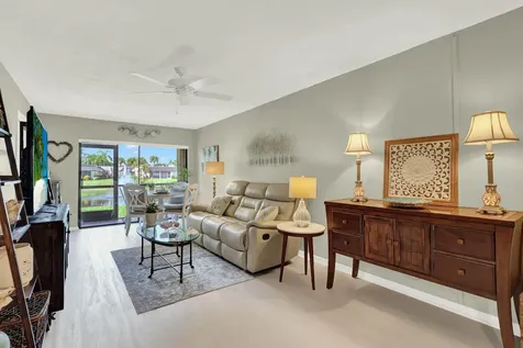 2069 Ne Collins Circle Jensen Beach FL 34957