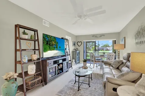 2069 Ne Collins Circle Jensen Beach FL 34957