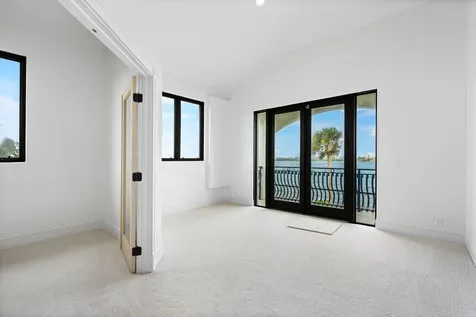 1 S 18th Avenue Lake Worth Beach FL 33460
