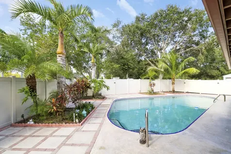 10438 Pippin Lane Royal Palm Beach FL 33411