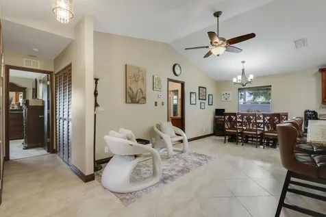 10438 Pippin Lane Royal Palm Beach FL 33411