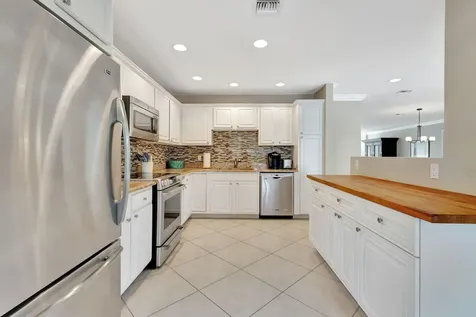 3839 Quail Ridge Drive Boynton Beach FL 33436