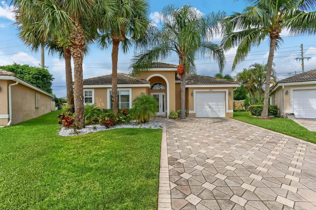 8265 Palm Gate Drive Boynton Beach FL 33436