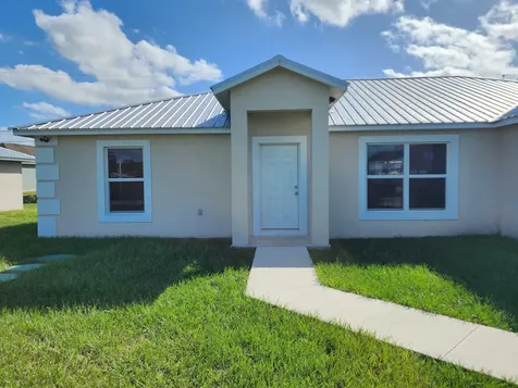 956 Se 39th Terrace Okeechobee FL 34974