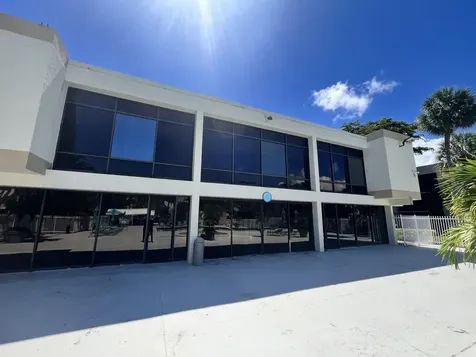 20401 Ne 30th Avenue Aventura FL 33180