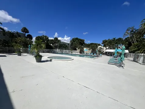 20401 Ne 30th Avenue Aventura FL 33180