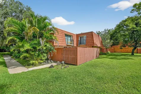 1540 Masters Circle Delray Beach FL 33445