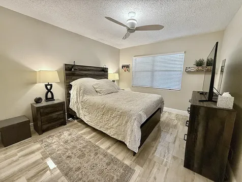 359 Oakridge T Deerfield Beach FL 33442