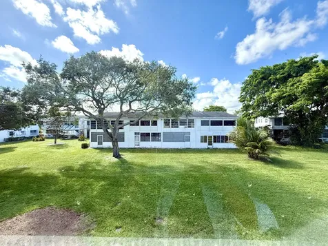 359 Oakridge T Deerfield Beach FL 33442