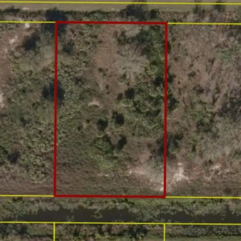18516 NW 262nd Street Okeechobee FL 34972