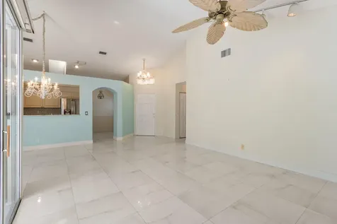 5 Brighton Court Palm Beach Gardens FL 33418