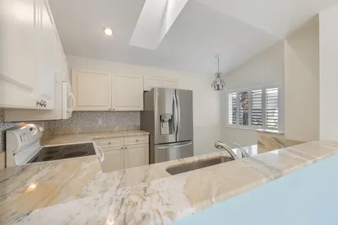 5 Brighton Court Palm Beach Gardens FL 33418