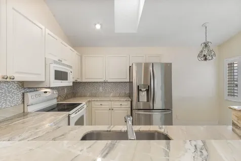 5 Brighton Court Palm Beach Gardens FL 33418