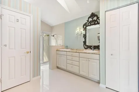 5 Brighton Court Palm Beach Gardens FL 33418