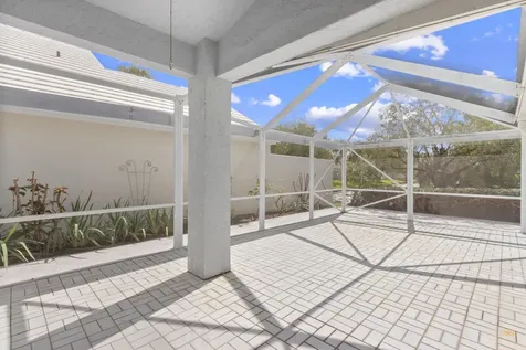 5 Brighton Court Palm Beach Gardens FL 33418