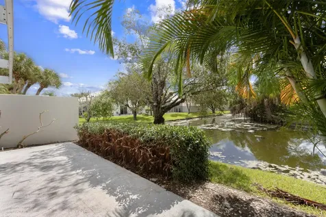 5 Brighton Court Palm Beach Gardens FL 33418