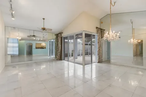 5 Brighton Court Palm Beach Gardens FL 33418
