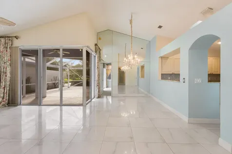 5 Brighton Court Palm Beach Gardens FL 33418