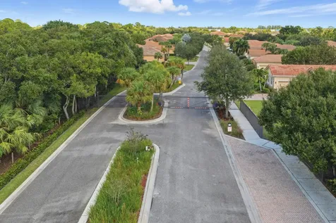 1016 Sw Triste Way Stuart FL 34997