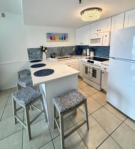 Daytona Beach Shores FL 32118