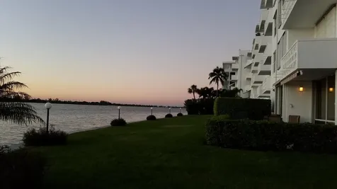 2840 S Ocean Boulevard Palm Beach FL 33480