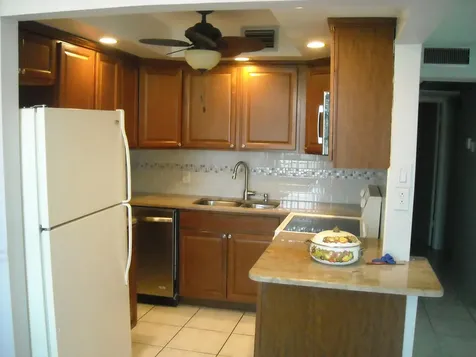 60 Kent D West Palm Beach FL 33417