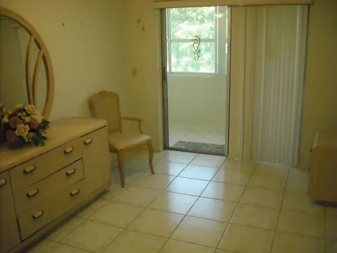 60 Kent D West Palm Beach FL 33417