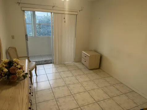60 Kent D West Palm Beach FL 33417