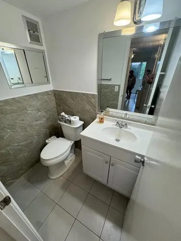 60 Kent D West Palm Beach FL 33417