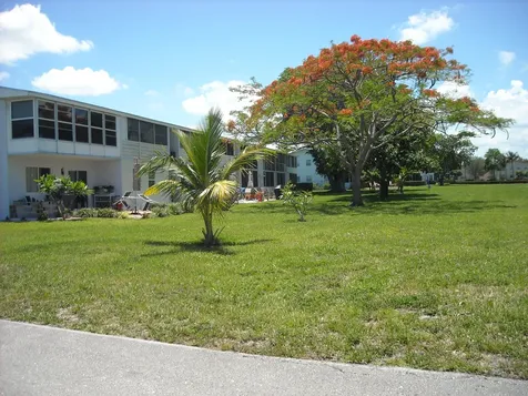 60 Kent D West Palm Beach FL 33417
