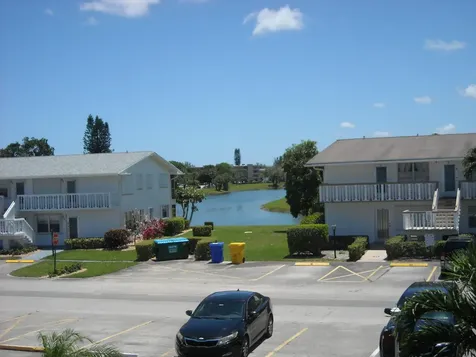 60 Kent D West Palm Beach FL 33417