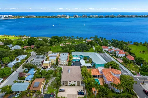 412 S Palmway Lake Worth Beach FL 33460